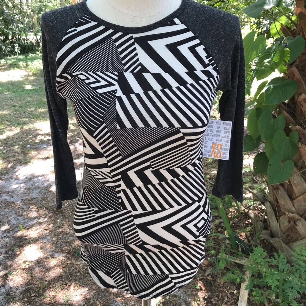 LulaRoe Randy Geometric Pattern Striped 3/4 Sleeve